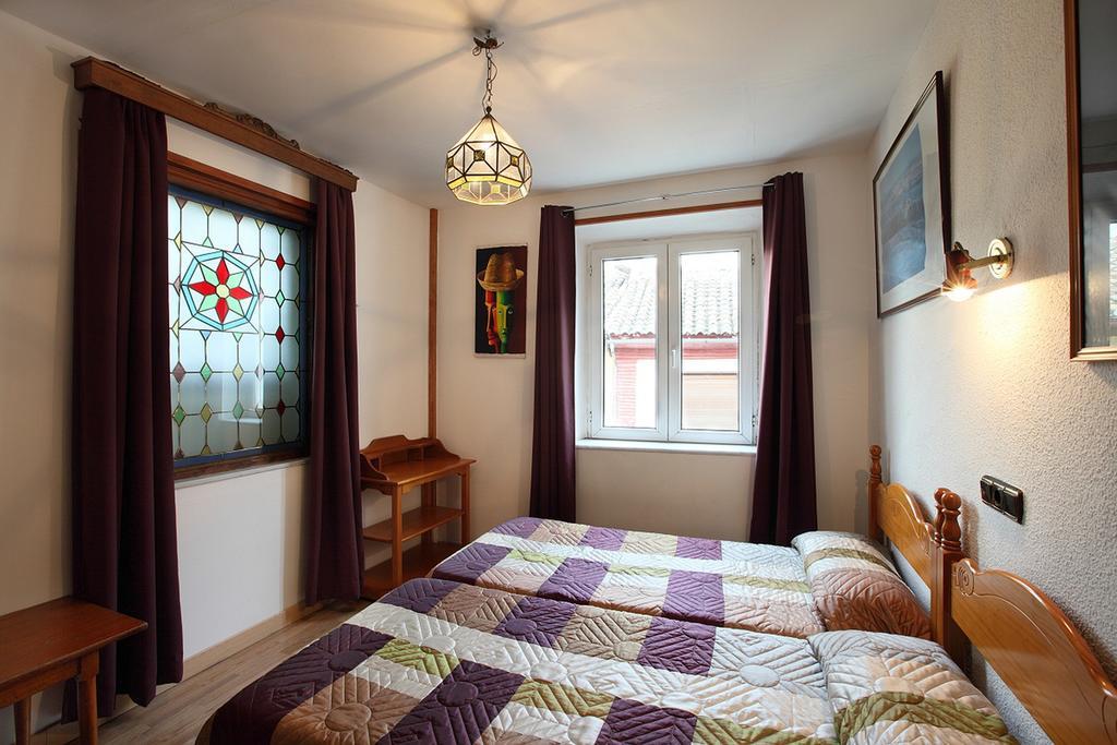 Pension Landazuri Granada Room photo