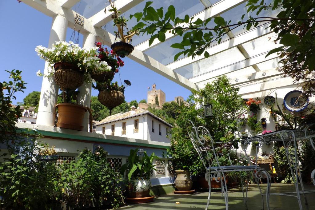 Pension Landazuri Granada Exterior photo