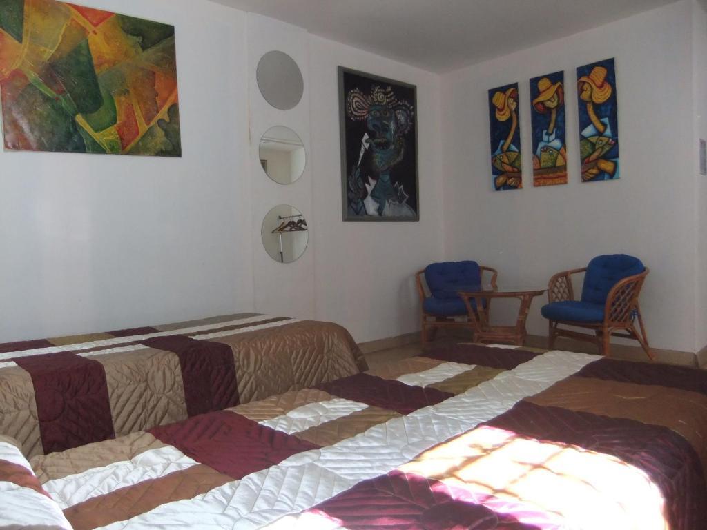 Pension Landazuri Granada Exterior photo